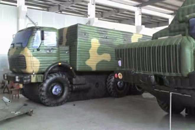 西青大型军事车